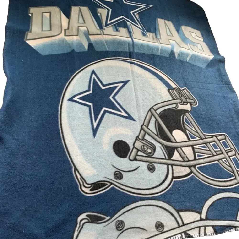 Dallas Cowboys 60” x 51” Fleece Blanket